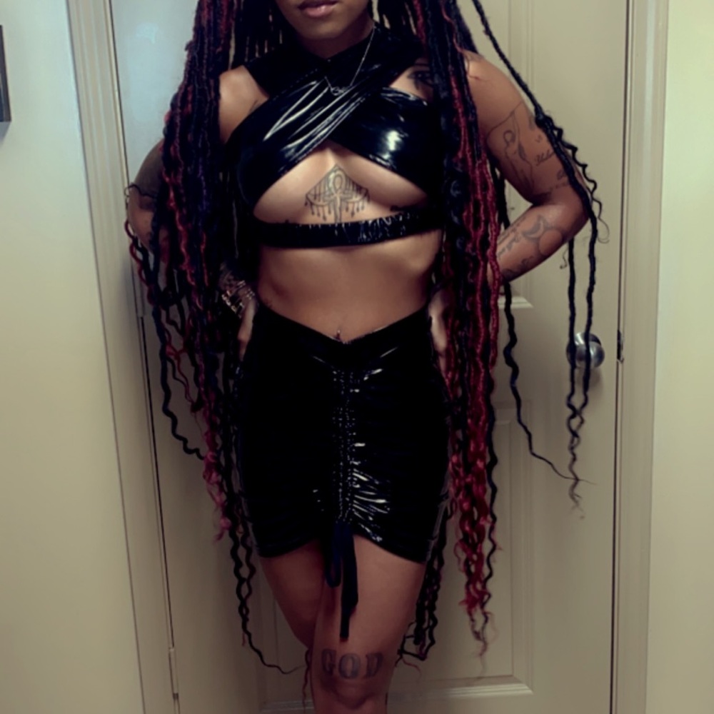 2 piece latex BLACK SJ Fit